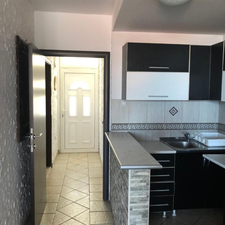 Veselinka Apartments & Rooms - Apartment with Sea View - 8