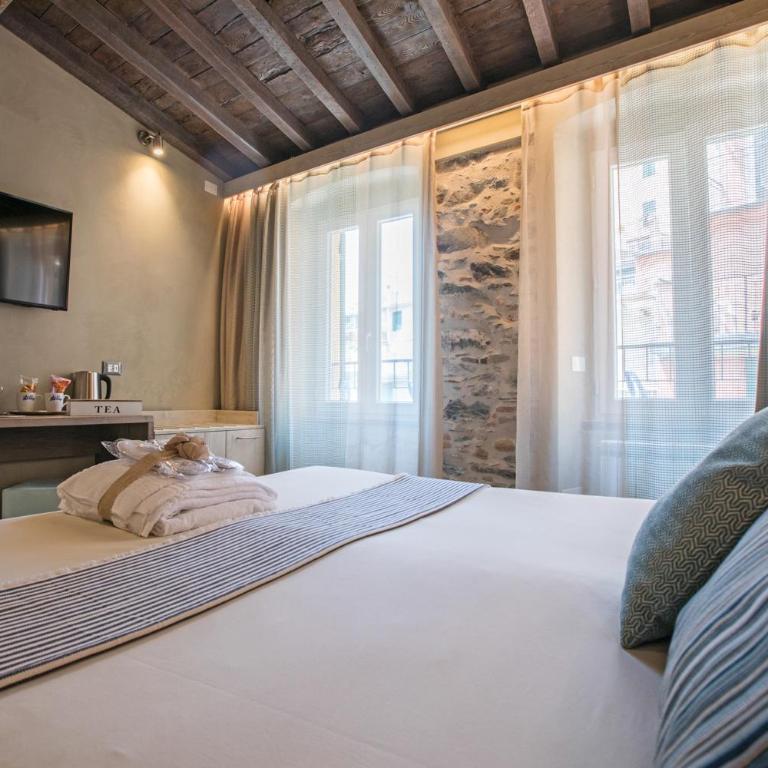 Stellio Affittacamere - Guest House - Chambre Double ou Lits Jumeaux - Vue Latérale sur Mer - 3