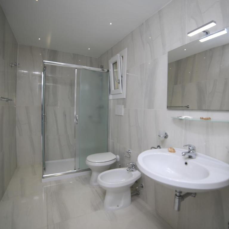 White Aurora rooms - Casa Vacanze - 9