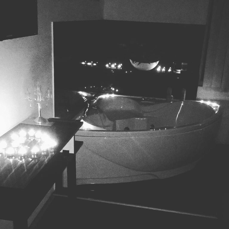 Guest House Vila Salute - Superior Soba s King-sajz Krevetom - 11