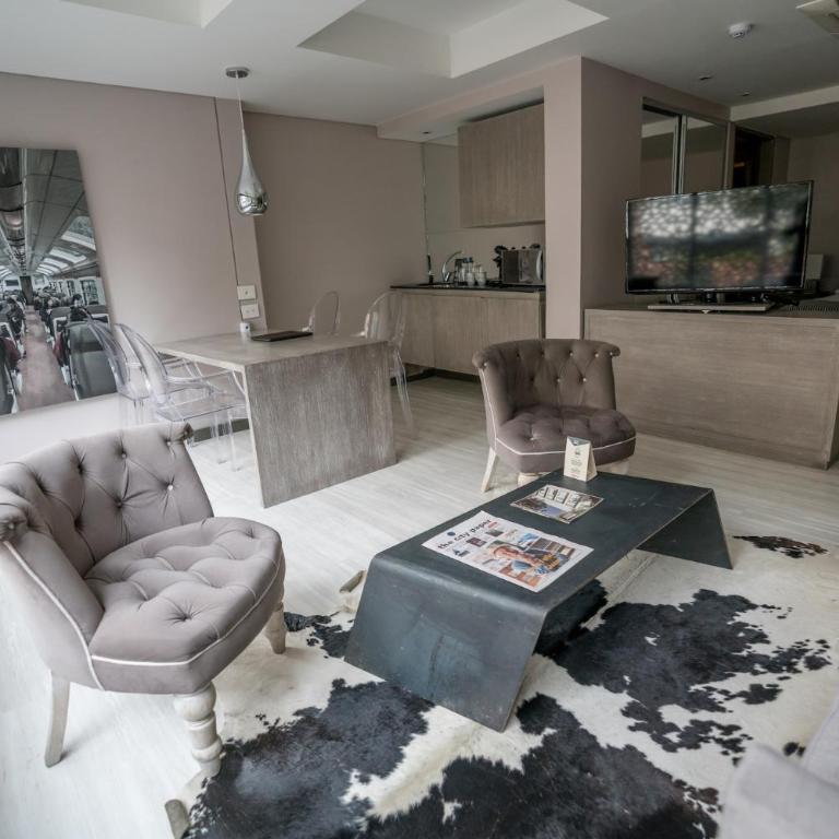 Hotel CityFlats - Suite con cama grande - 3