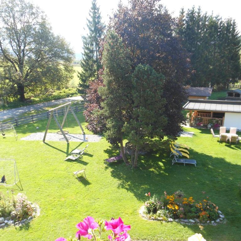 Appartement & Ferienwohnung am Baby & Kinderbauerhof Stefflhof - Apartment mit 2 Schlafzimmern und Aussicht - 1