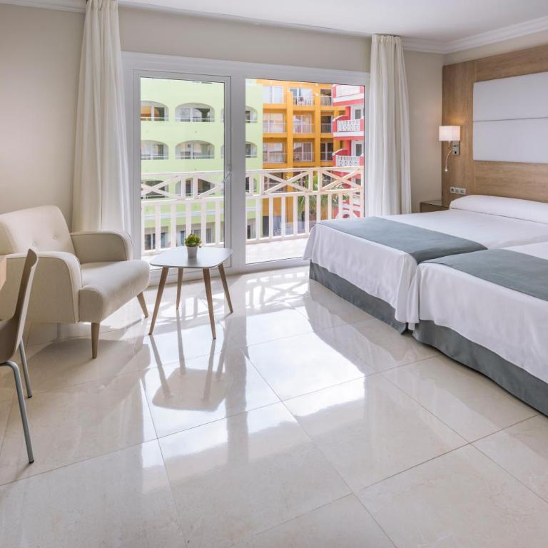 Mediterraneo Bay Hotel & Resort - Junior Suite - 2