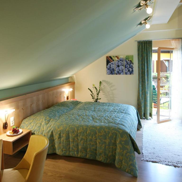Weingut Essgut Schlafgut Sabathihof-Dillinger - Doppelzimmer - 4