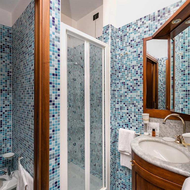 Sirmio Apartments - Primavera Stay - Family Apartment with Garden and Lake View - 9