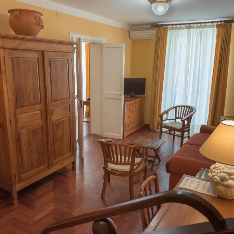 palazzo pantaleo - Suite with Balcony - 4