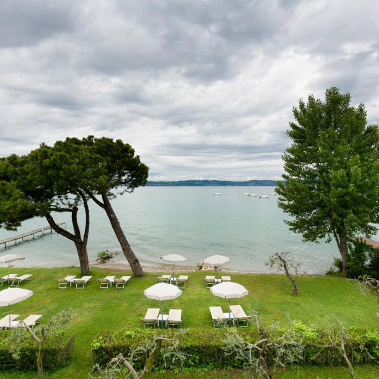 Hotel Saviola - Camera matrimoniale superior con balcone fronte lago - 4