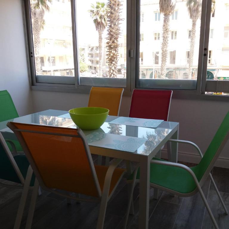 Le Nautilus - 2 adultes 3 enfants - Canet Plage - Vue Mer - Place Mediterranée - Apartment with Sea View - 7