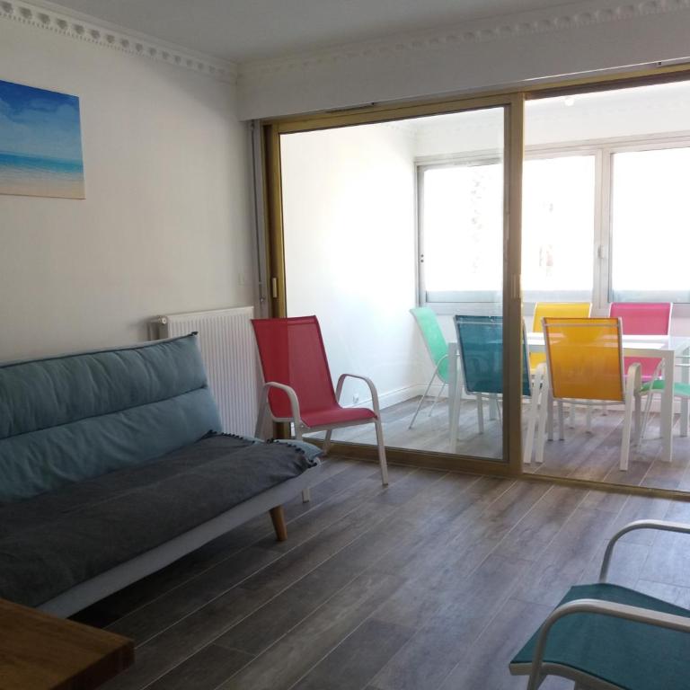 Le Nautilus - 2 adultes 3 enfants - Canet Plage - Vue Mer - Place Mediterranée - Apartment with Sea View - 13