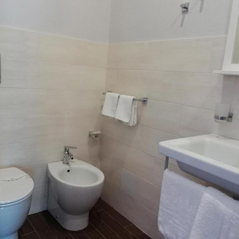 Il gelsomino - Camera Matrimoniale con Bagno Privato - 5