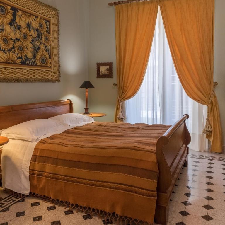 palazzo pantaleo - Double Room with Balcony - 4