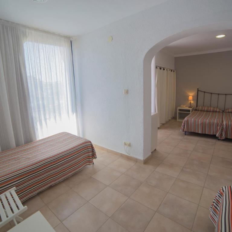 Casa Del Mar Hotel & Apartaments - Habitación cuádruple - 5