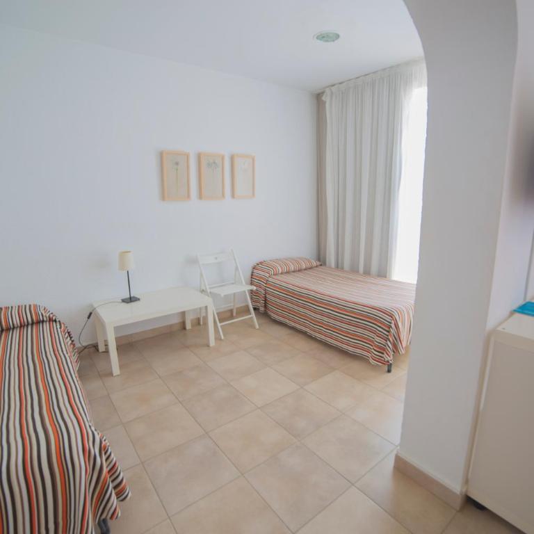 Casa Del Mar Hotel & Apartaments - Habitación cuádruple - 4