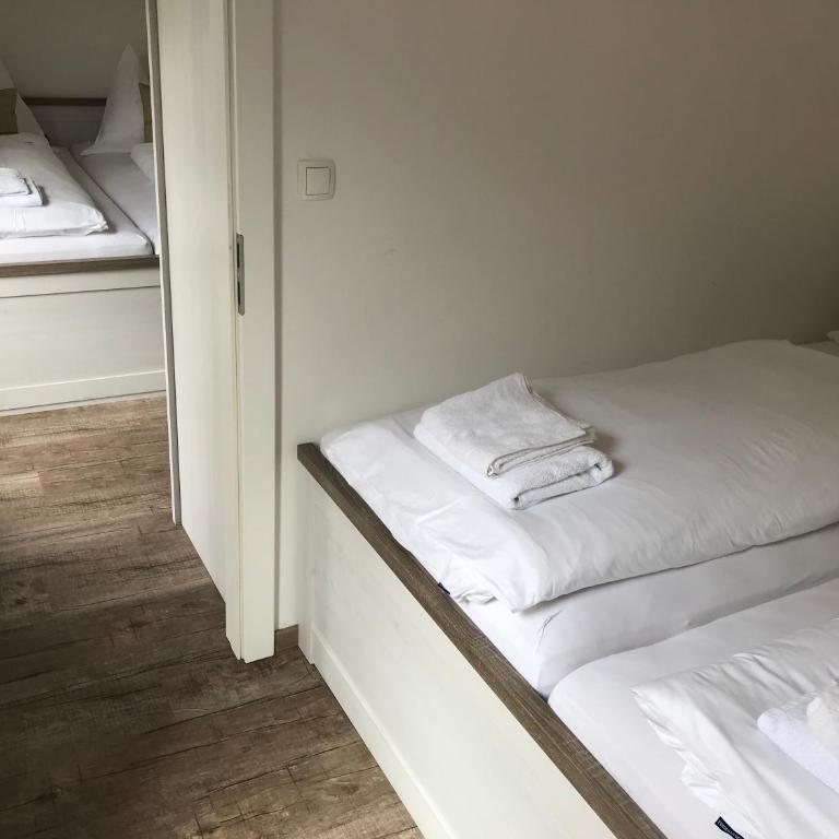 Pension Kirchenwirt - Familienzimmer mit Balkon - 3
