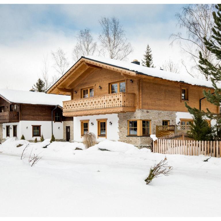 Das Dorf in der Stadt - Exklusives Chalet mit 5 Schlafzimmern, Balkon und Terrasse A - 5