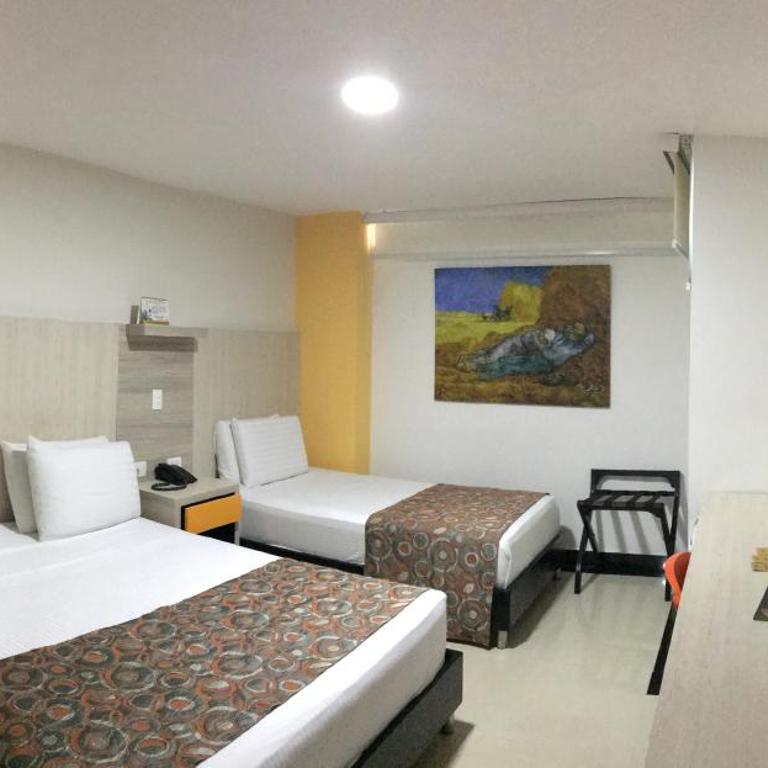 Hotel Genova Prado - Habitación Triple - 5