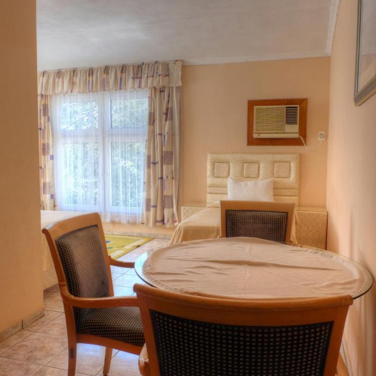 Hotel Independencia - Triple Room - 3