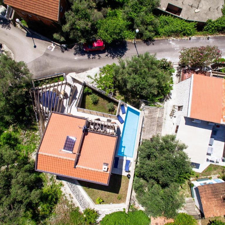 Villa Rijeka Rezevici - Villa with Private Pool - 23