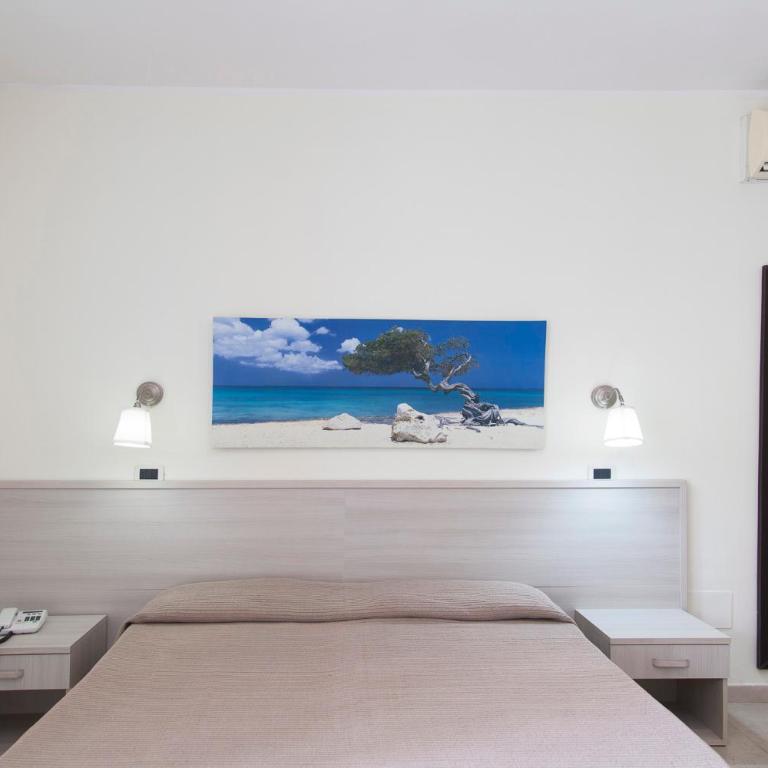 Residence Hotel Villa Mare - Camera Matrimoniale con Vista Mare - 21