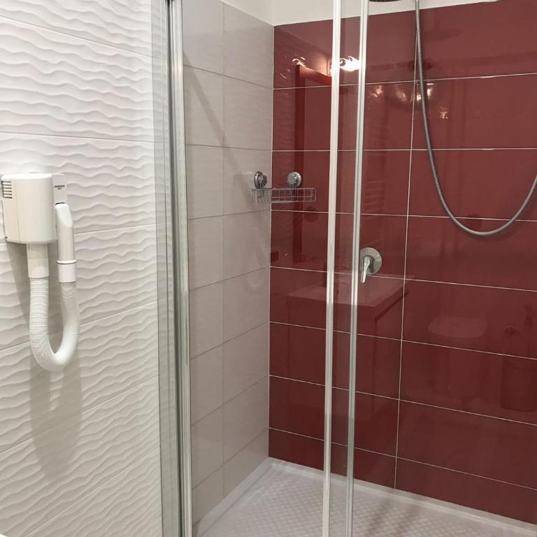 Ann Inn - Camera Matrimoniale/Doppia con Letti Singoli con Bagno Privato - 2