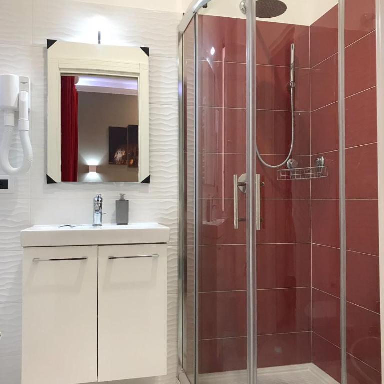 Ann Inn - Camera Matrimoniale/Doppia con Letti Singoli con Bagno Privato - 4