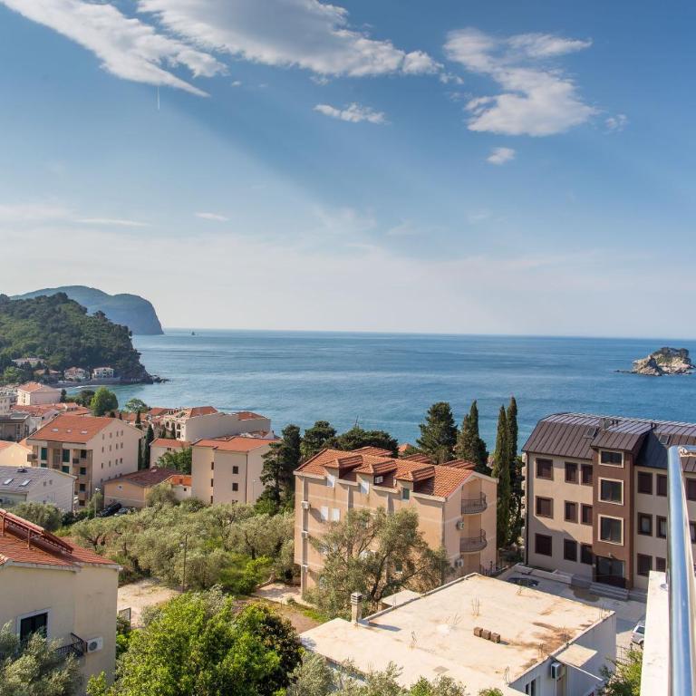 Medin Apartments BluVista - Deluxe Studio with Balcony and Sea View - 2