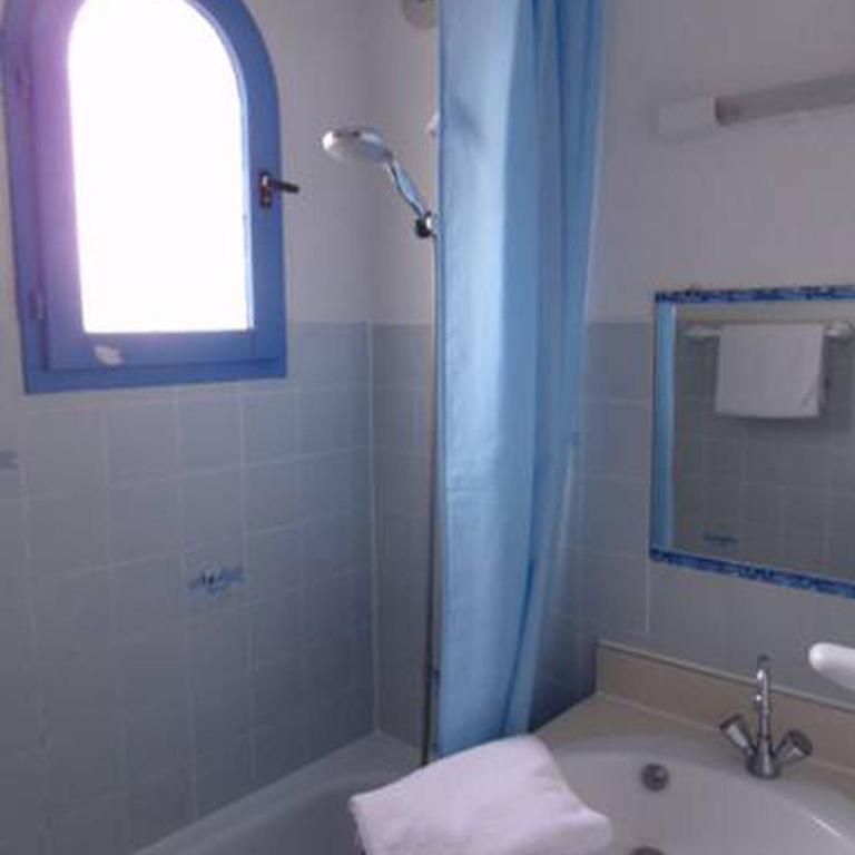 Hotel Alhambra - Chambre Double Standard avec Terrasse et Sans Climatisation - Côté Aqualand - 3