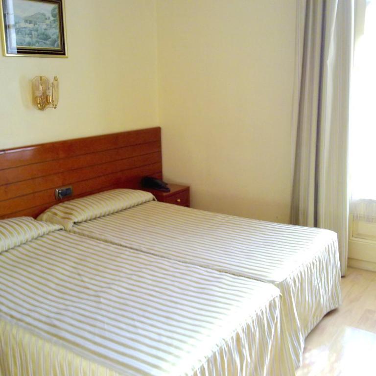 Hotel Toledano Ramblas - Twin Room - 4