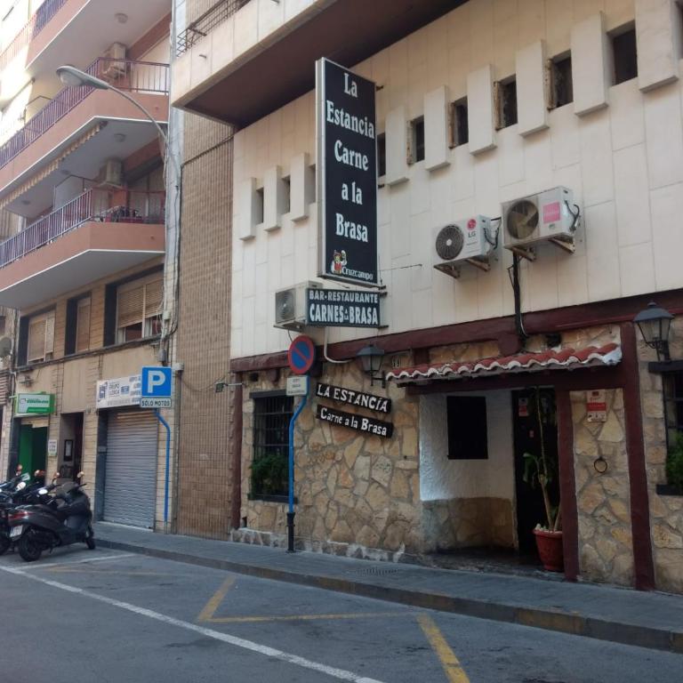 Alicante Central Apartment - Apartment with Balcony - 62
