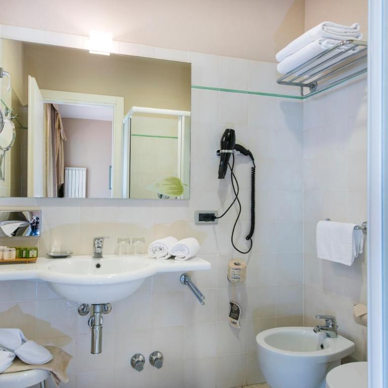 Hotel Liliana Diano Marina - Deluxe Junior Suite - 2