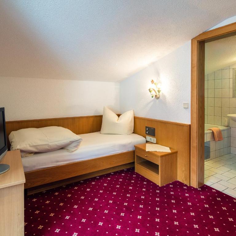 Apart Römerhof inklusive Super Sommer Card - Duplex Two-Bedroom Apartment with Balcony - 2