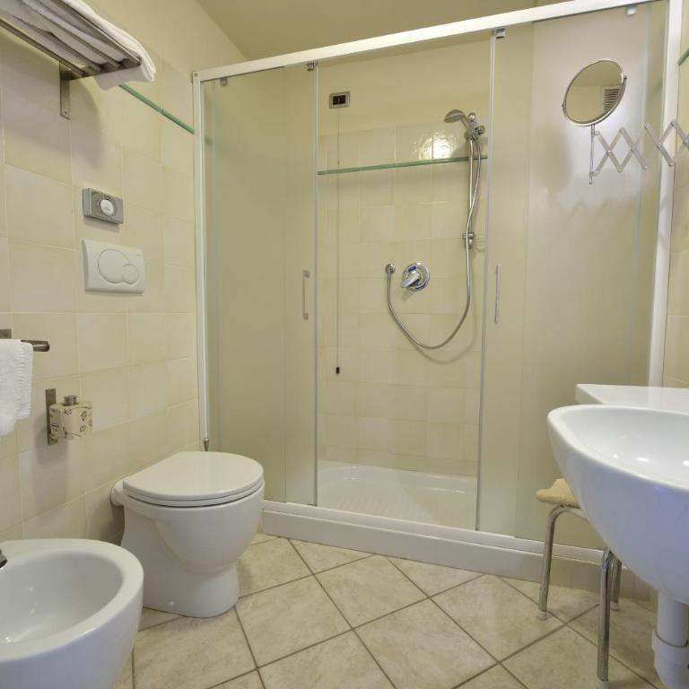 Hotel Liliana Diano Marina - Junior Suite mit Terrasse - 2