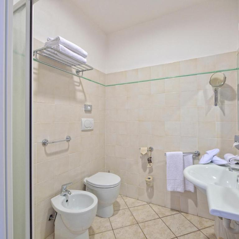 Hotel Liliana Diano Marina - Junior Suite mit Terrasse - 5