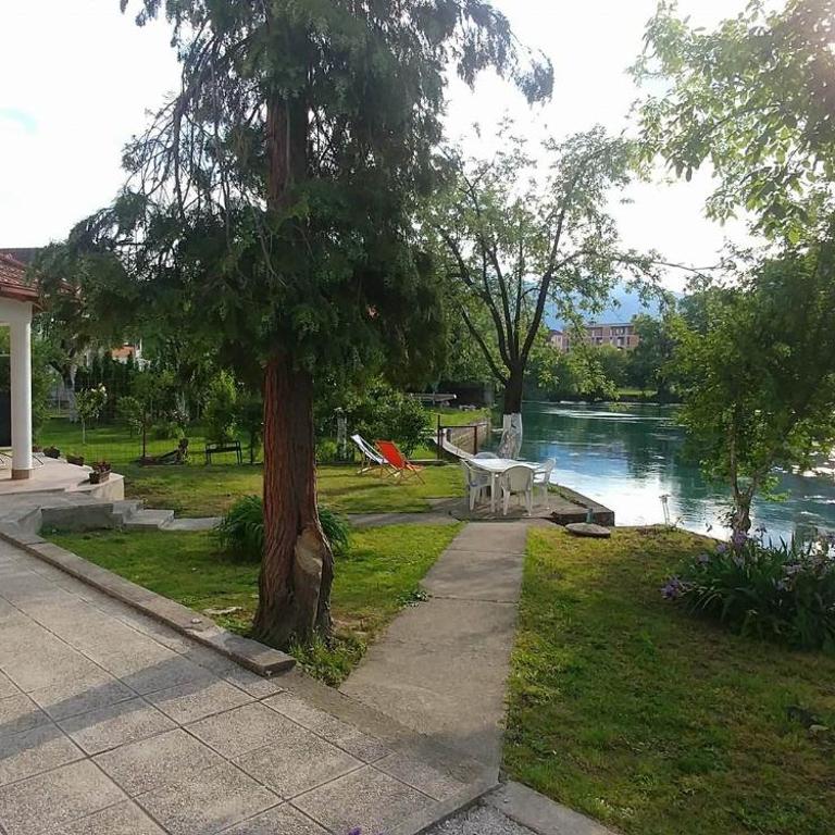 Guesthouse Una 1 Bihac - Three-Bedroom Apartment - 30