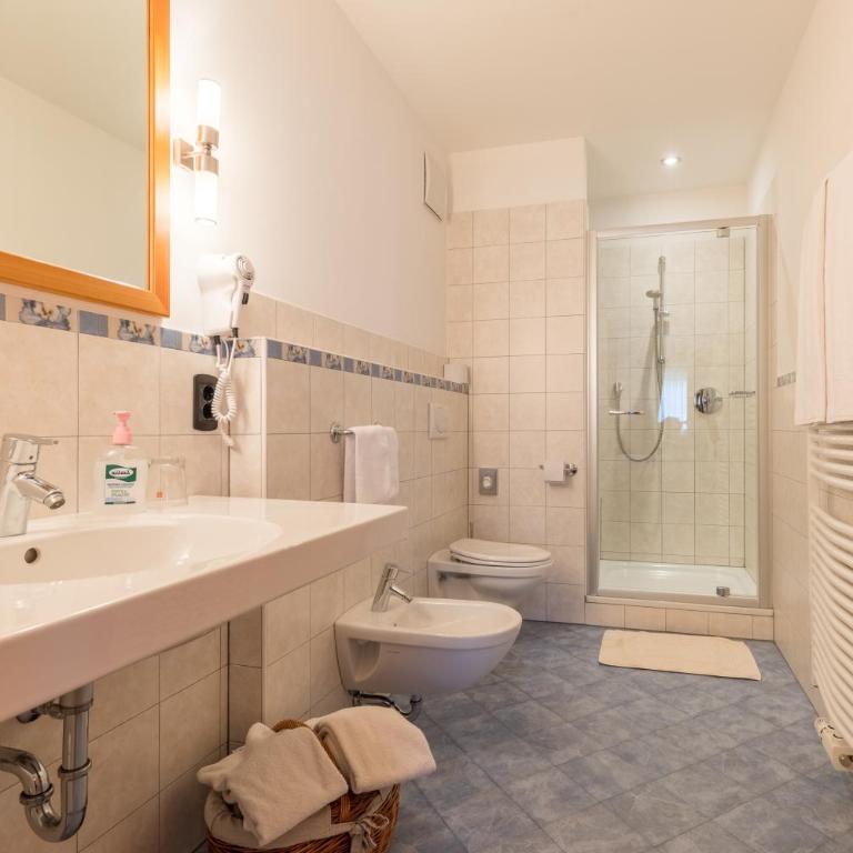 Gasthof Gasserhof - Superior Doppelzimmer mit Balkon - 2