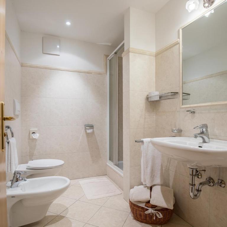 Gasthof Gasserhof - Doppelzimmer mit Balkon - 3