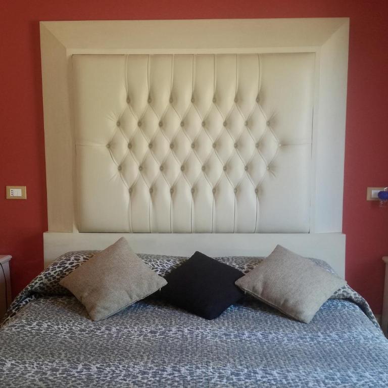 Villa delle Palme Delfina - parking Piscina a 10 minuti dal centro e dal mare - Deluxe Room - 2