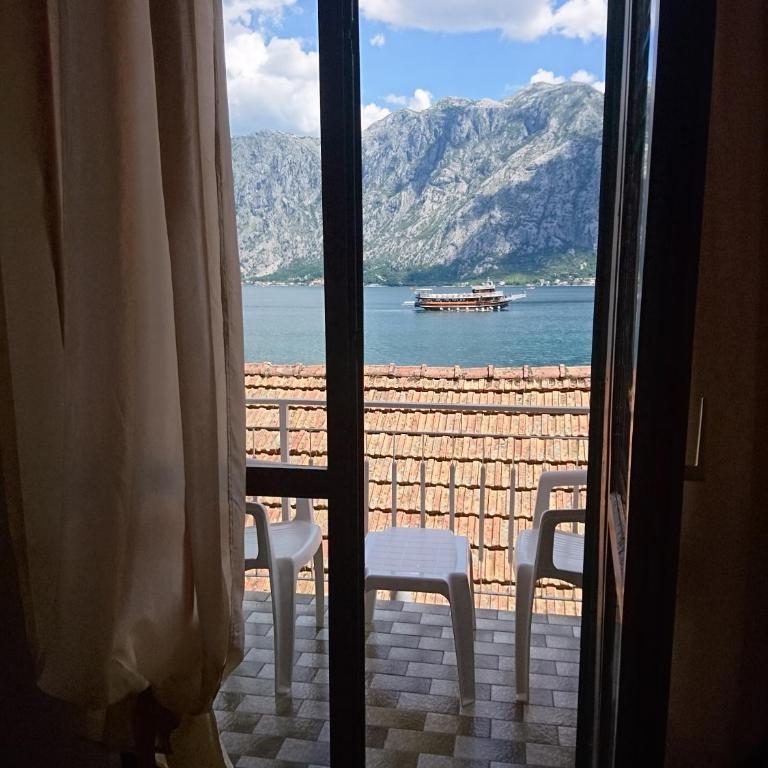 Seaside apartments and rooms - Twin Room with Sea View - 5