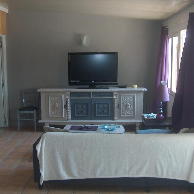 Studios - Bord de Plage - Maison 2 Chambres - 1