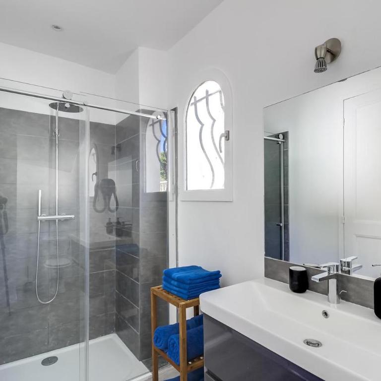 Holiday Home with beautiful Sea View - Casa Vacanze con Vista Mare - 16