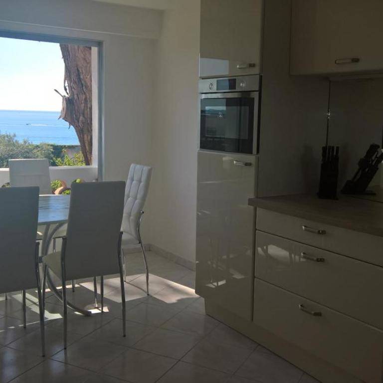 Holiday Home with beautiful Sea View - Casa Vacanze con Vista Mare - 11