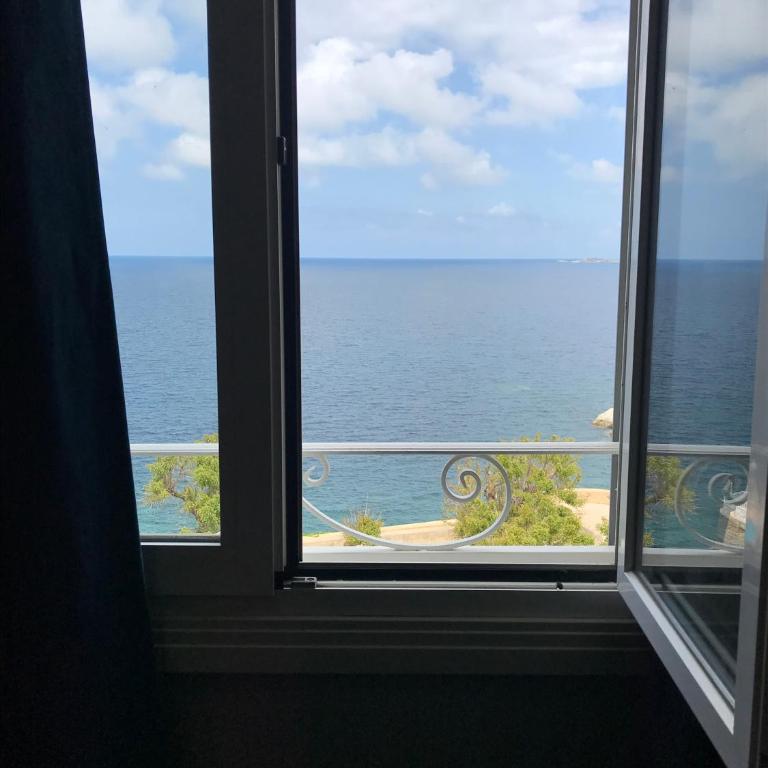 Hotel Restaurant Christophe Colomb - Chambre Double ou Lits Jumeaux - Vue sur Mer - 11
