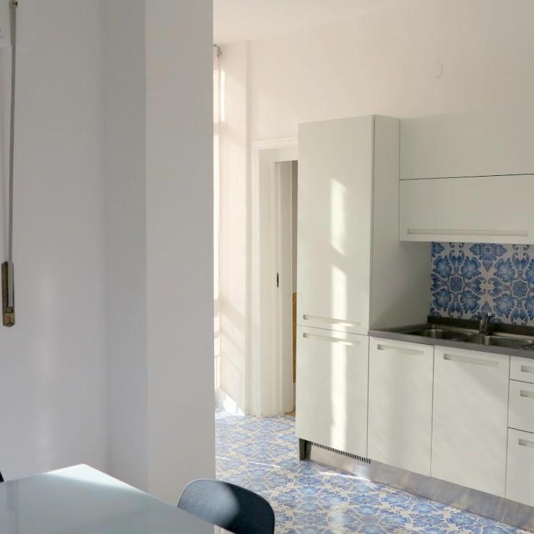 Pretty panoramic apartment - half way Center-Vomero district - Appartamento - 17