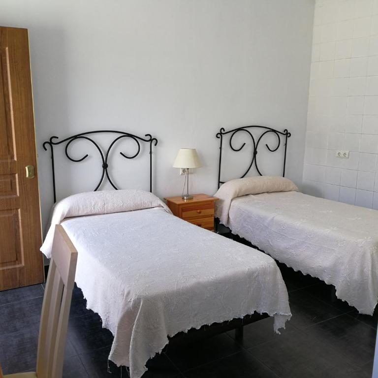 Alojamiento Jose Carlos - Habitación Doble adaptada para personas con discapacidad - 2 camas - 7