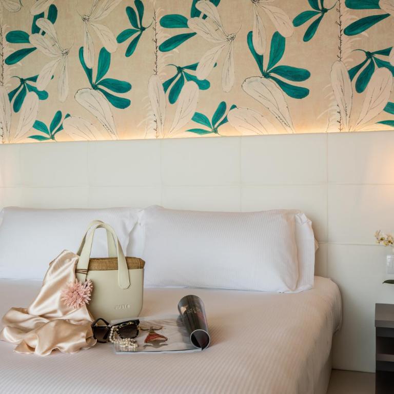 Hotel Elite - Suite Deluxe con Vista Mare Parziale - 9