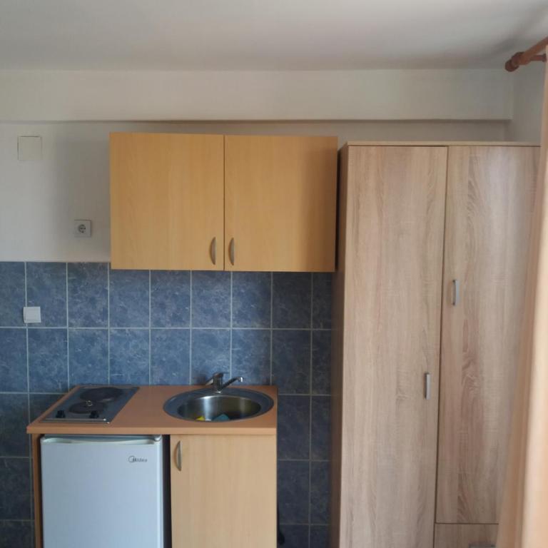 Apartments MM Budva - Studio with Balcony - 4