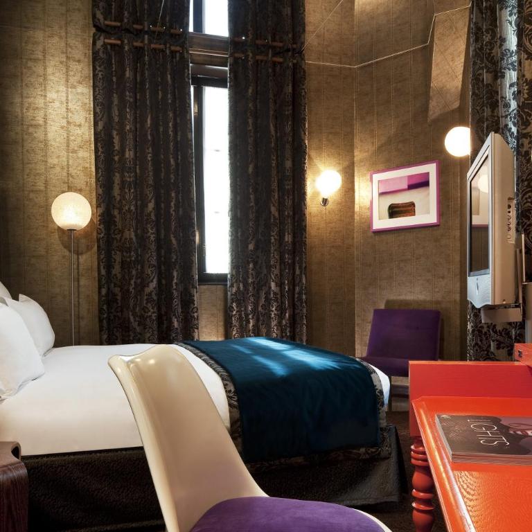 Hôtel du Petit Moulin, Haute Couture hotel by Lacroix - Chambre Double Supérieure - 6