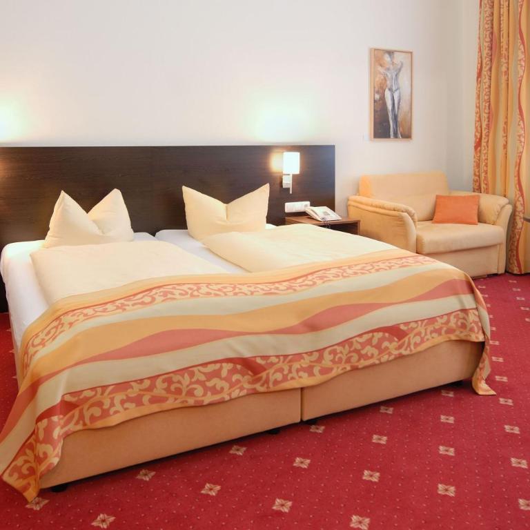 Drexel´s Parkhotel - Business Doppelzimmer mit Zustellbett - 3