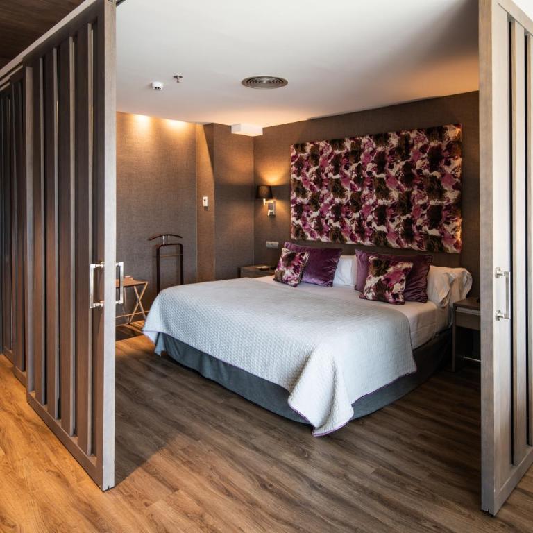 Catalonia Barcelona Plaza - Suite Reloj - 1