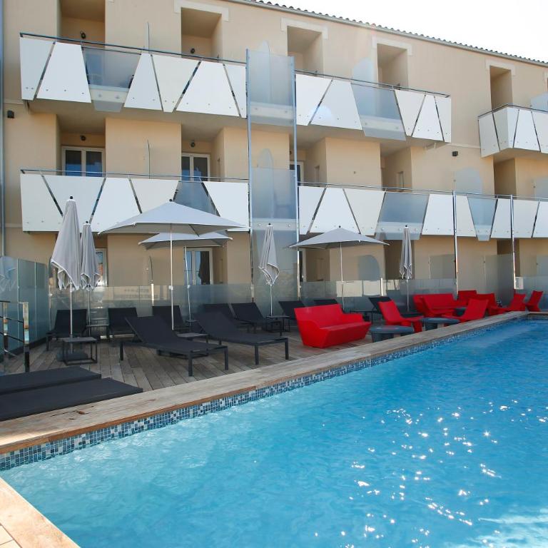 Hôtel Méditerranée - Chambre Double Supérieure - Vue Piscine - 2